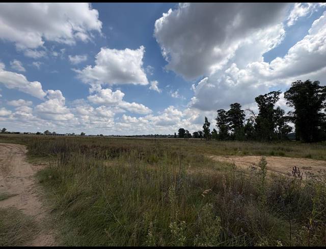 4,461M² VACANT LAND FOR SALE IN VAALPARK